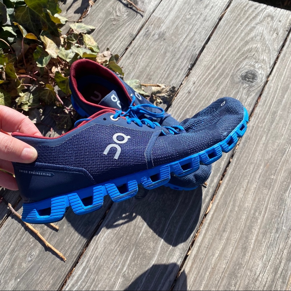 On Cloud X Running Shoe